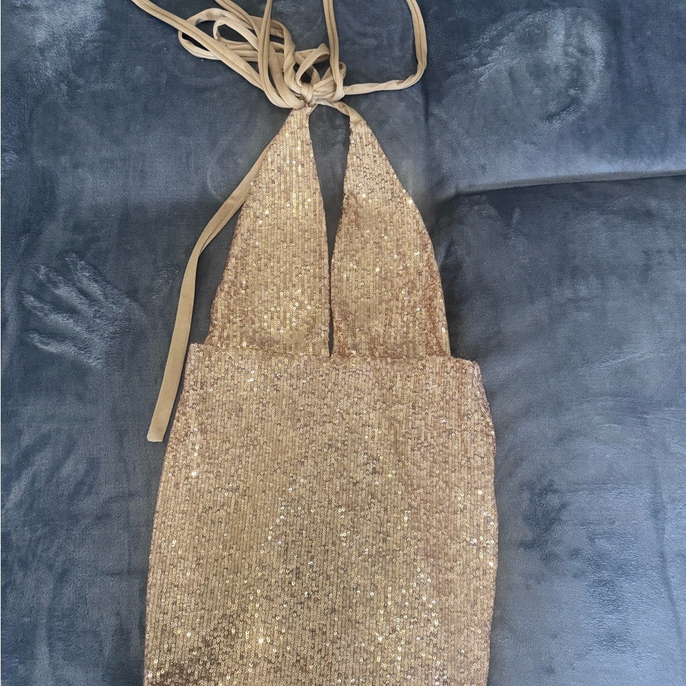Glamorous Gold Shoulder Bag with Sparkly Finish
